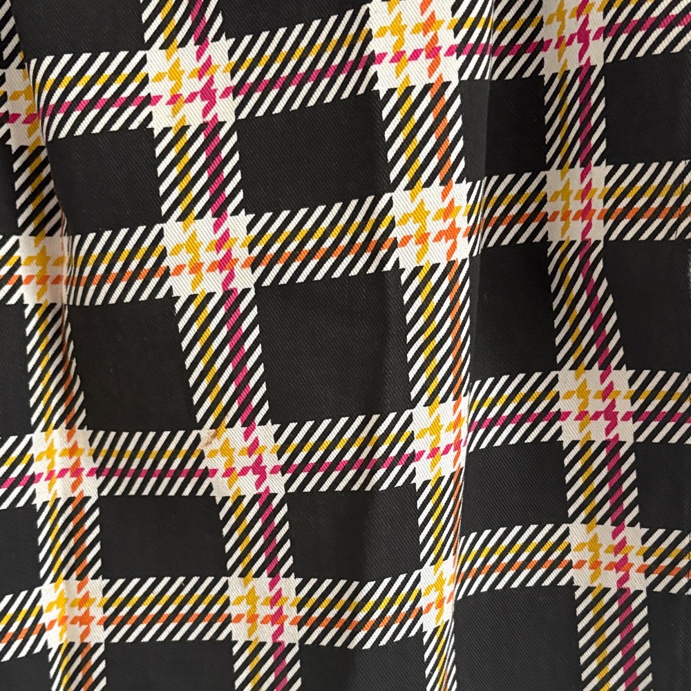 Emanuel Ungaro Black and Pink Plaid Wrap Skirt Size 14 - Picture 4 of 8